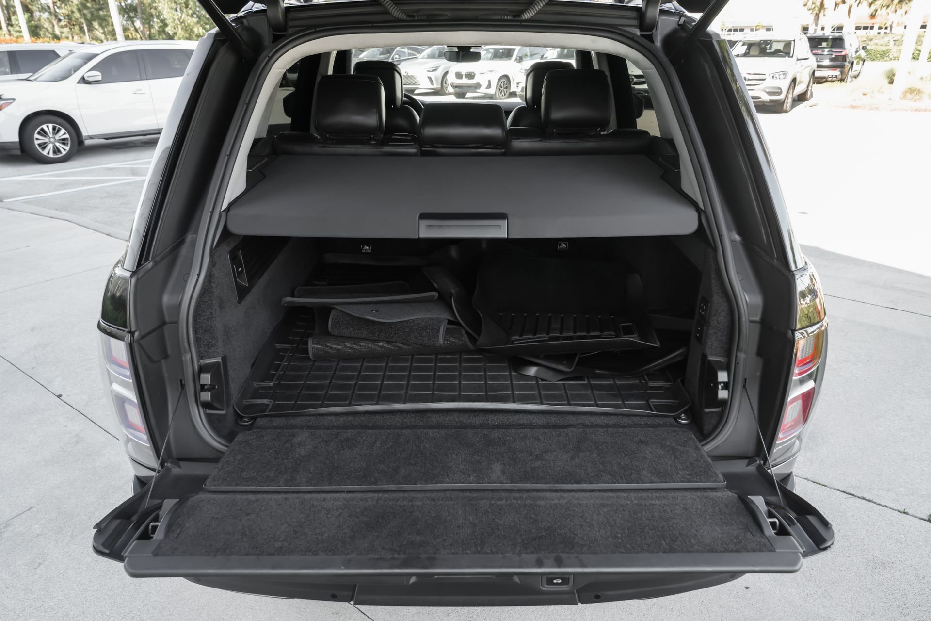 Used 2021 Land Rover Range Rover Westminster Edition image 43