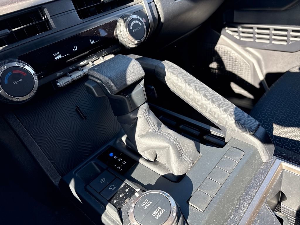 Used 2025 Toyota 4Runner SR5 image 26