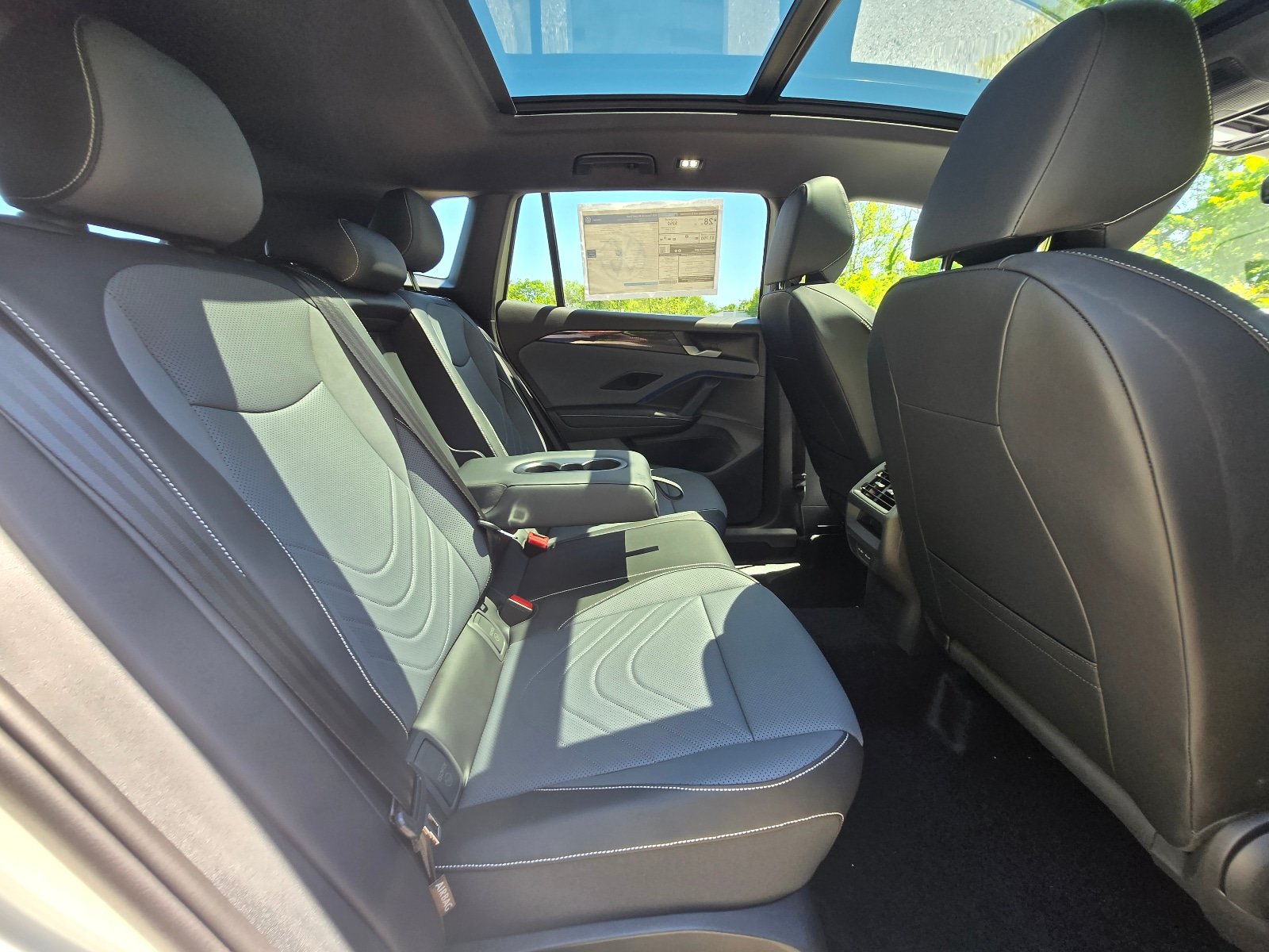 New 2026 Volkswagen Tiguan SE R-Line FWD image 12