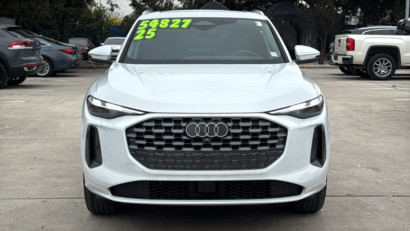 Used 2025 Audi Q5 Premium w/ Convenience Package AWD/4WD image 2