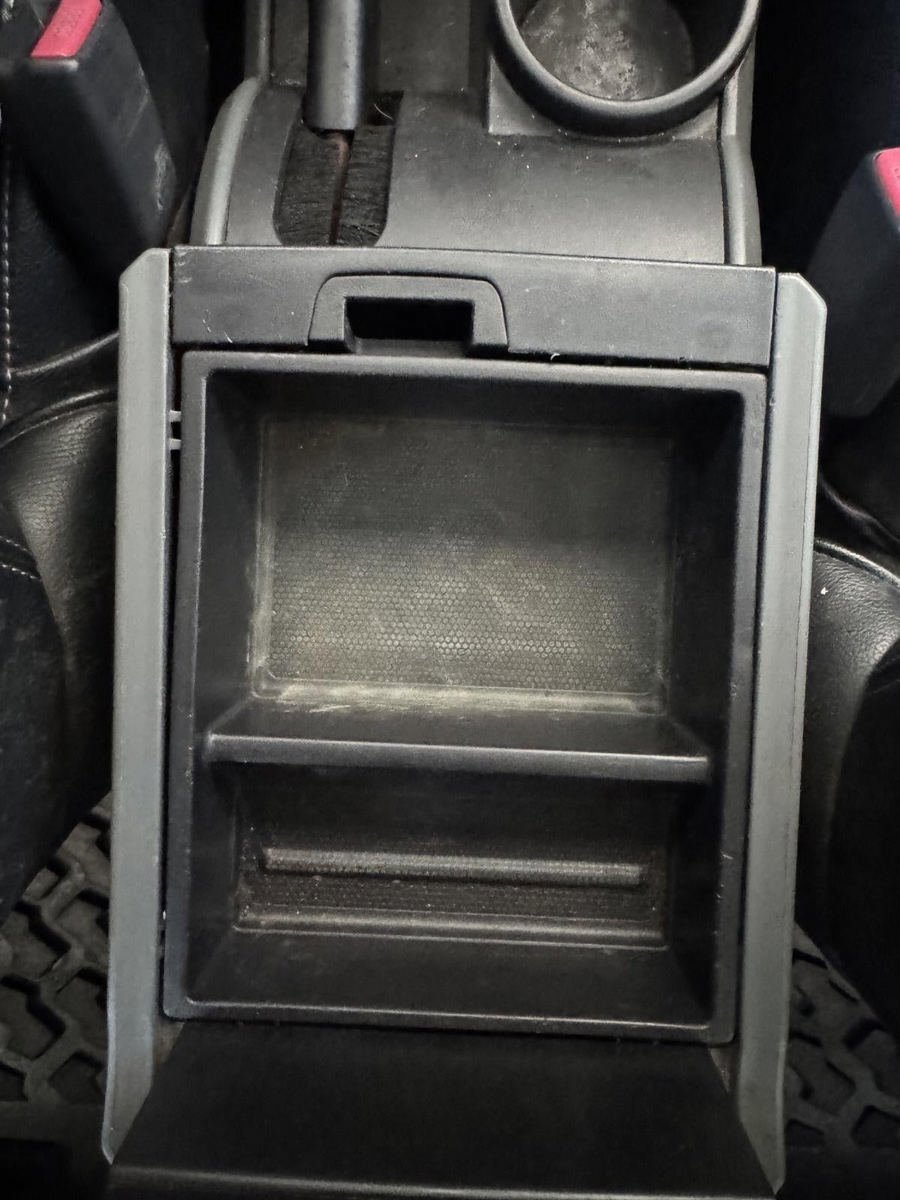 Used 2009 Jeep Wrangler Unlimited Sahara w/ Mopar Leather Group AWD/4WD image 22