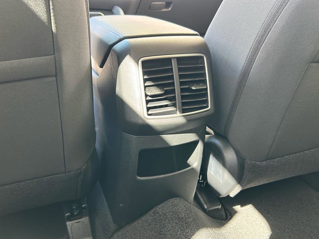 New 2025 Kia Sportage LX image 16