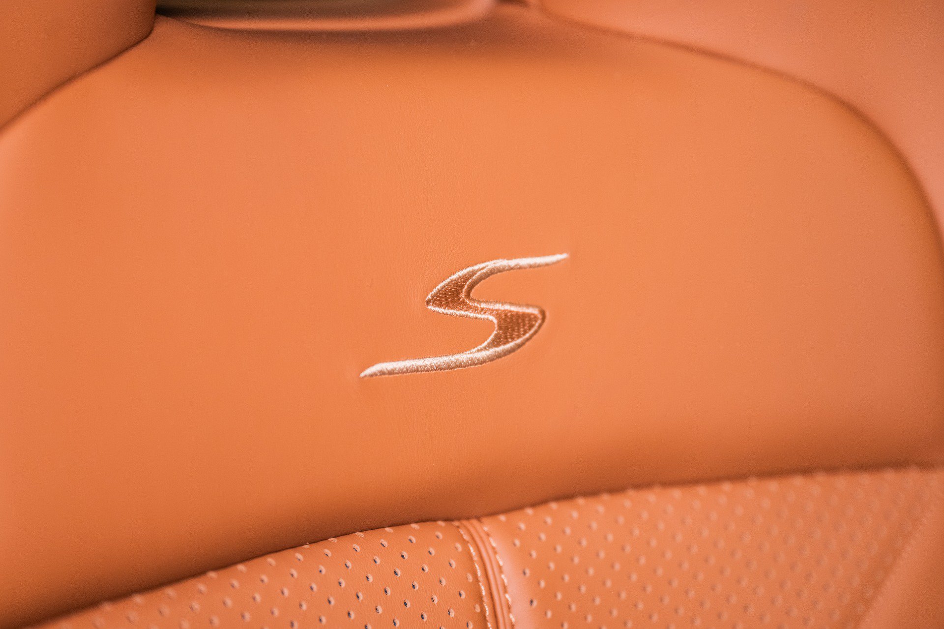 New 2026 Aston Martin DBX 707 AWD/4WD image 44