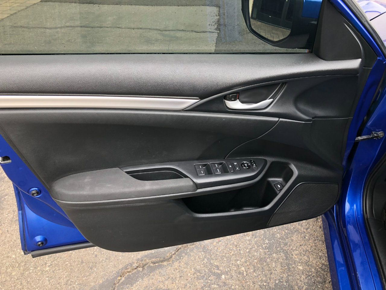 Used 2017 Honda Civic LX image 9