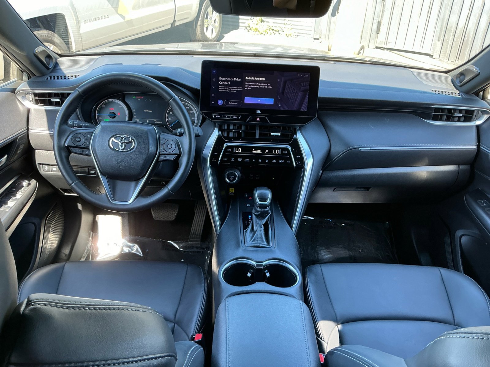 Used 2024 Toyota Venza XLE AWD/4WD image 18