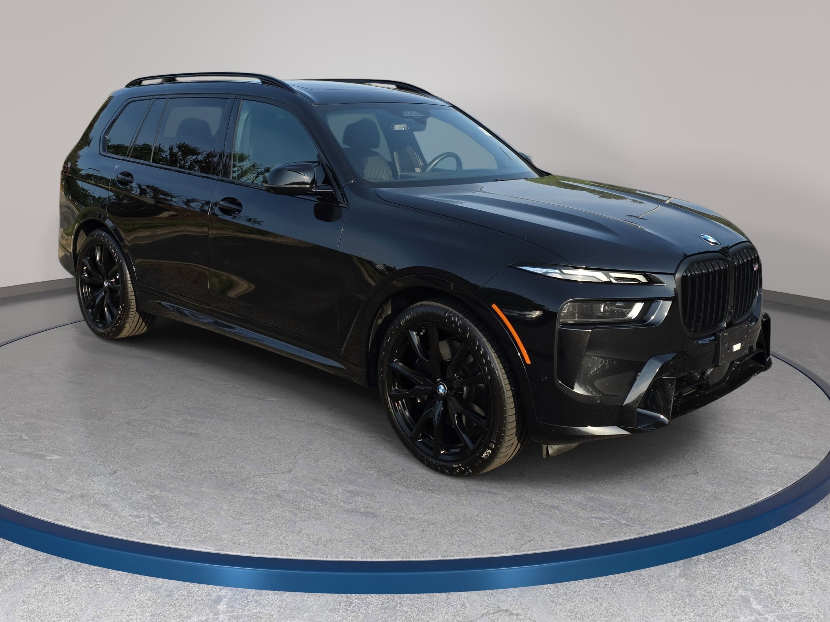 Used 2024 BMW X7 M60i w/ Executive Package AWD/4WD image 3