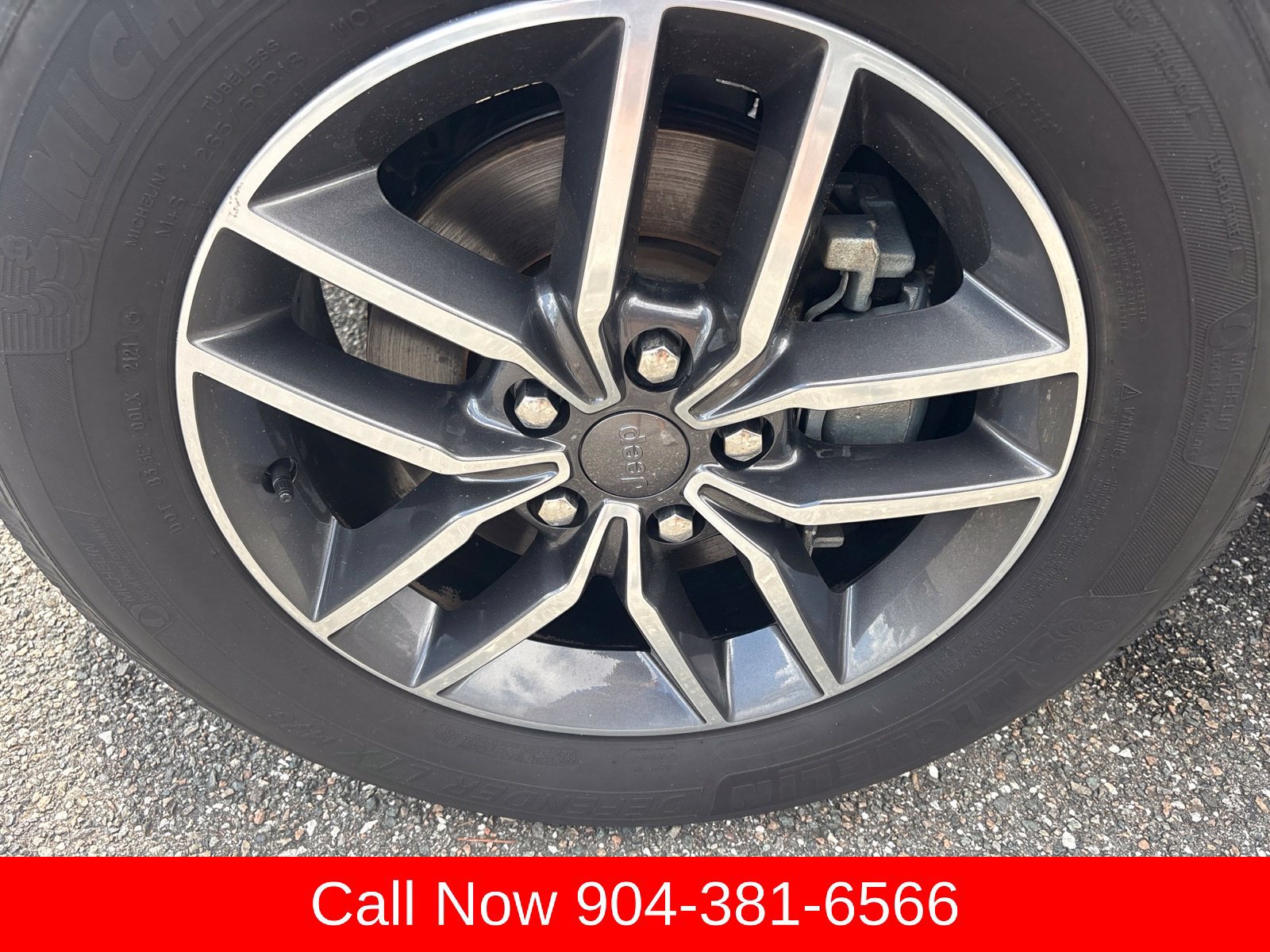 Used 2019 Jeep Grand Cherokee Limited w/ Luxury Group II RWD image 13