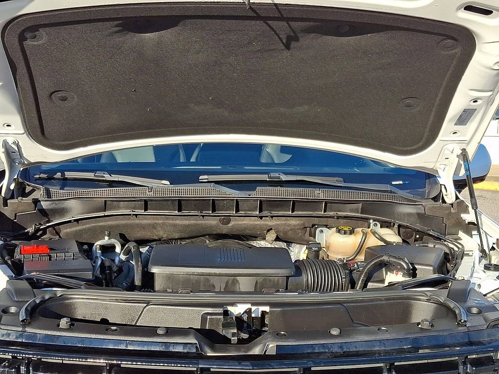 Used 2023 Chevrolet Suburban LT image 31