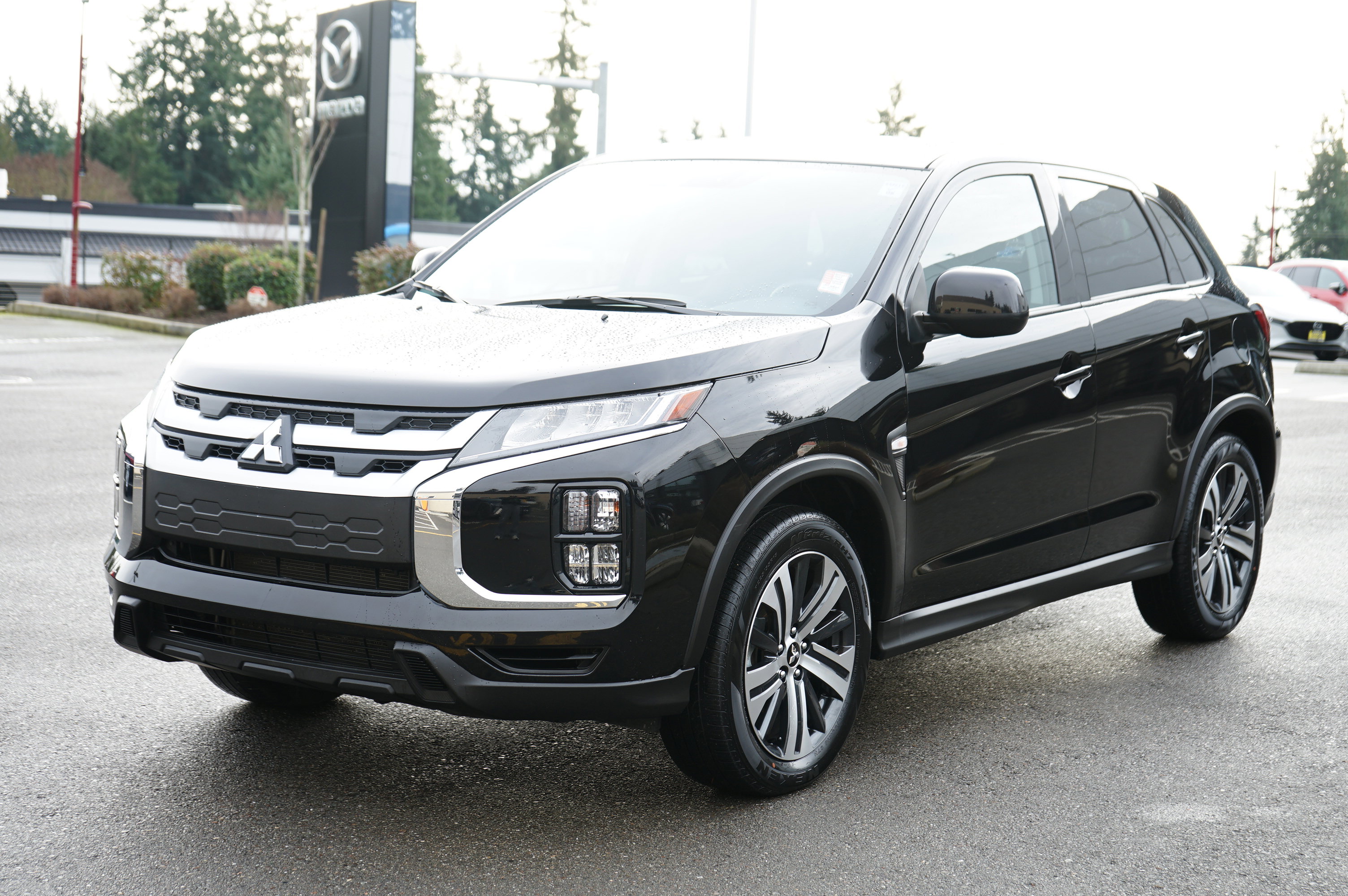 Used 2025 Mitsubishi Outlander Sport ES image 8