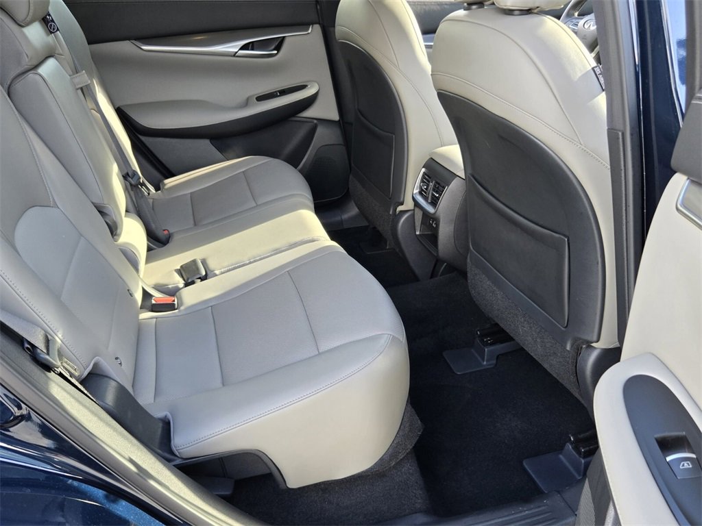 Used 2024 INFINITI QX50 Luxe w/ Cargo Package image 17