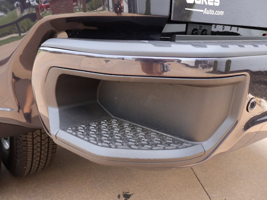 New 2026 GMC Sierra 3500 Denali Ultimate AWD/4WD image 10
