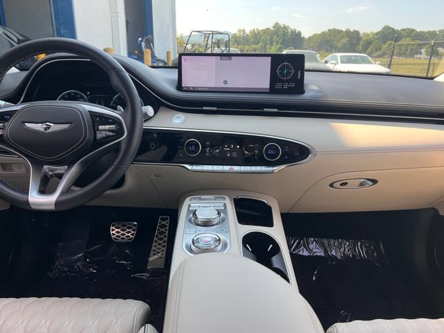 Used 2022 Genesis GV70 3.5T Sport w/ Sport Prestige Package AWD/4WD image 18