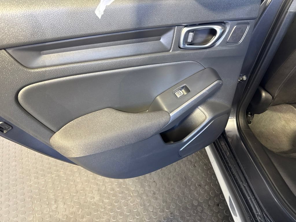 Used 2025 Honda Civic Sport image 12