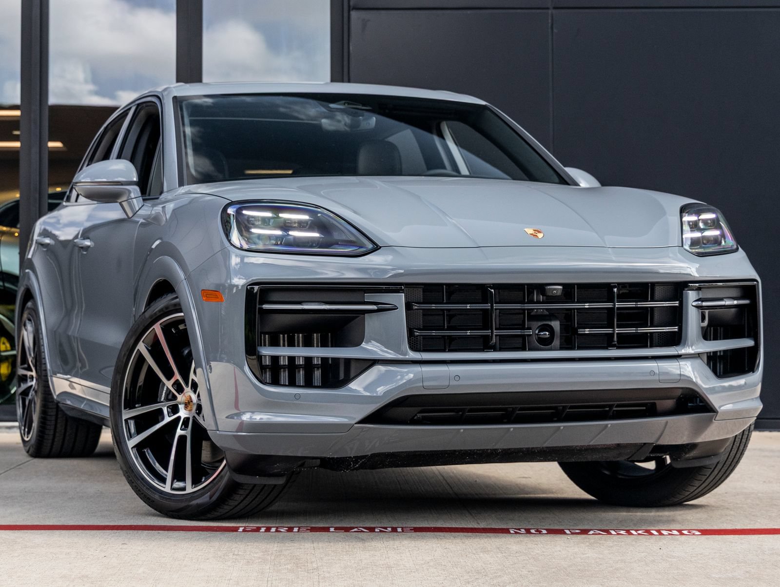 New 2026 Porsche Cayenne AWD/4WD image 6