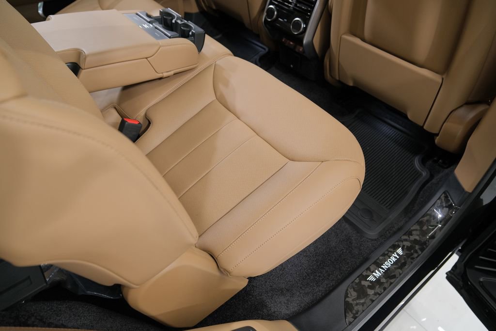 Used 2026 Land Rover Range Rover Long Wheelbase SE image 43