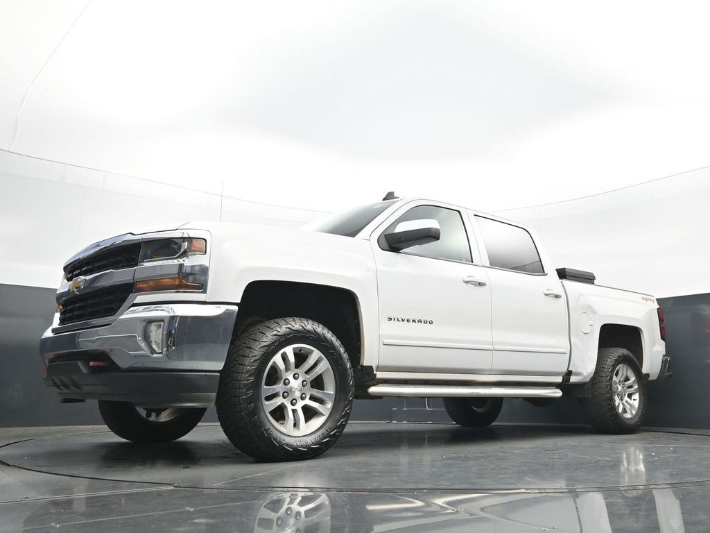 Used 2018 Chevrolet Silverado 1500 LT w/ All Star Edition AWD/4WD image 37