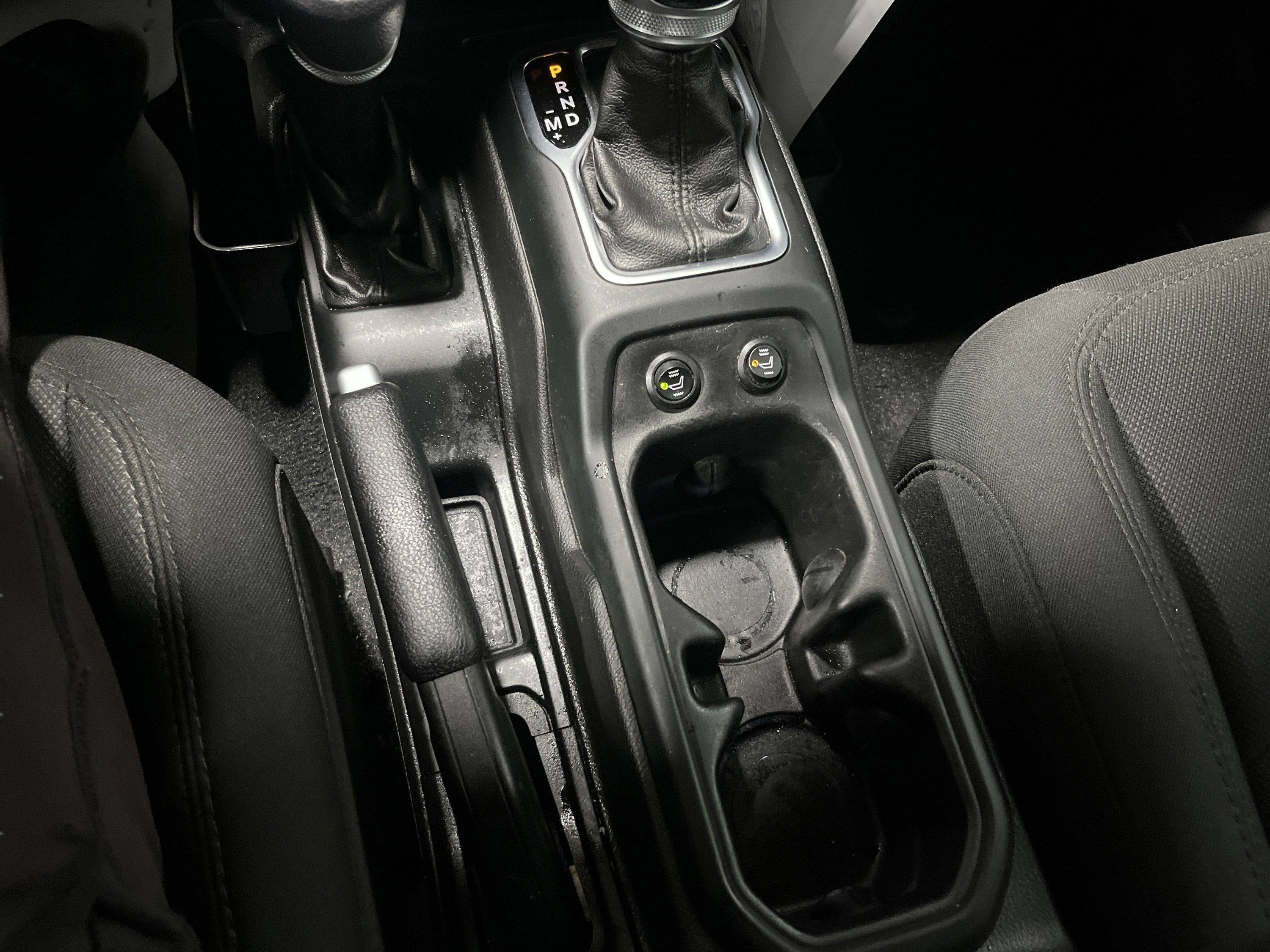 Used 2022 Jeep Wrangler Unlimited Sport image 28