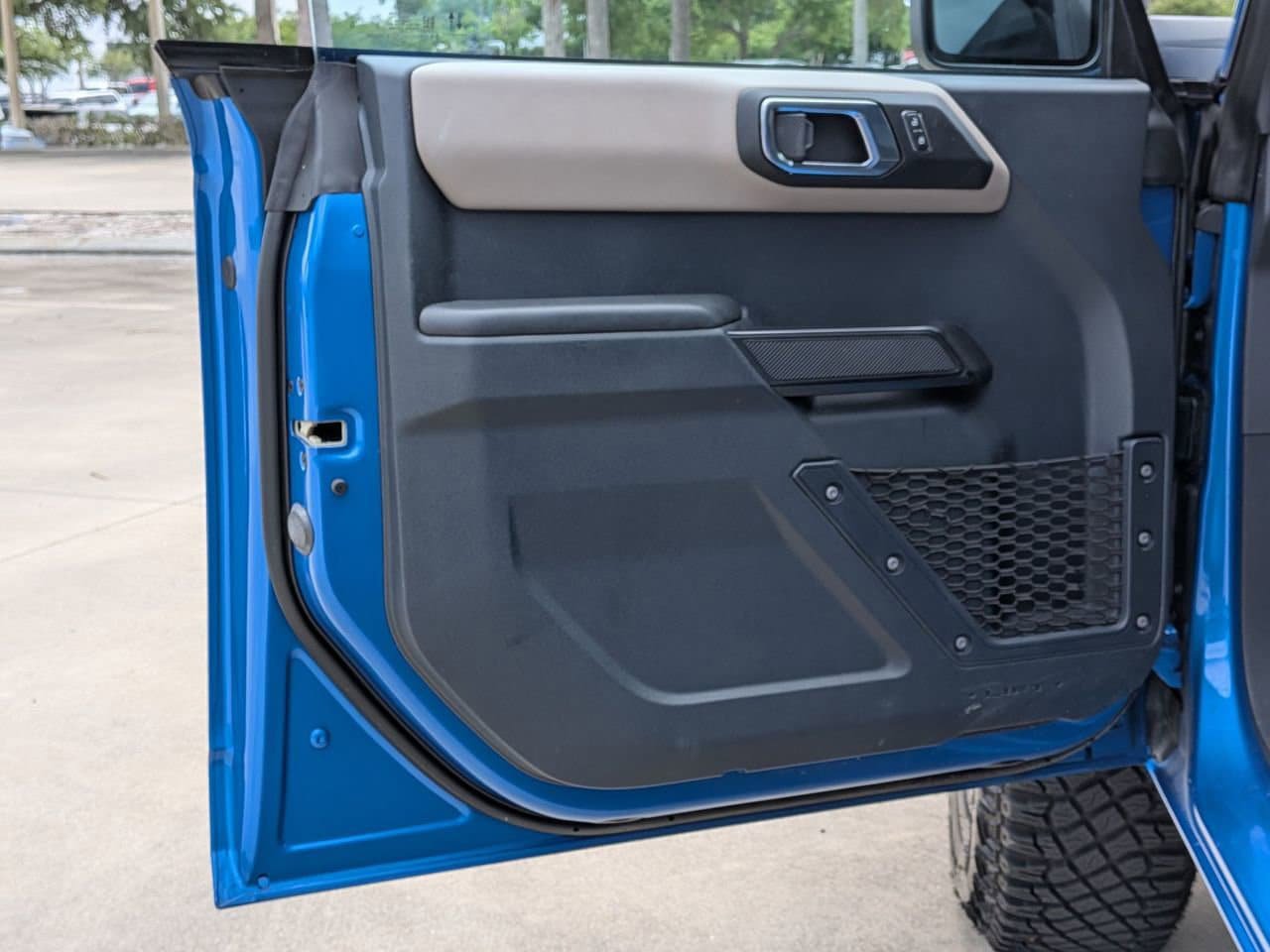 Used 2024 Ford Bronco Wildtrak AWD/4WD image 9