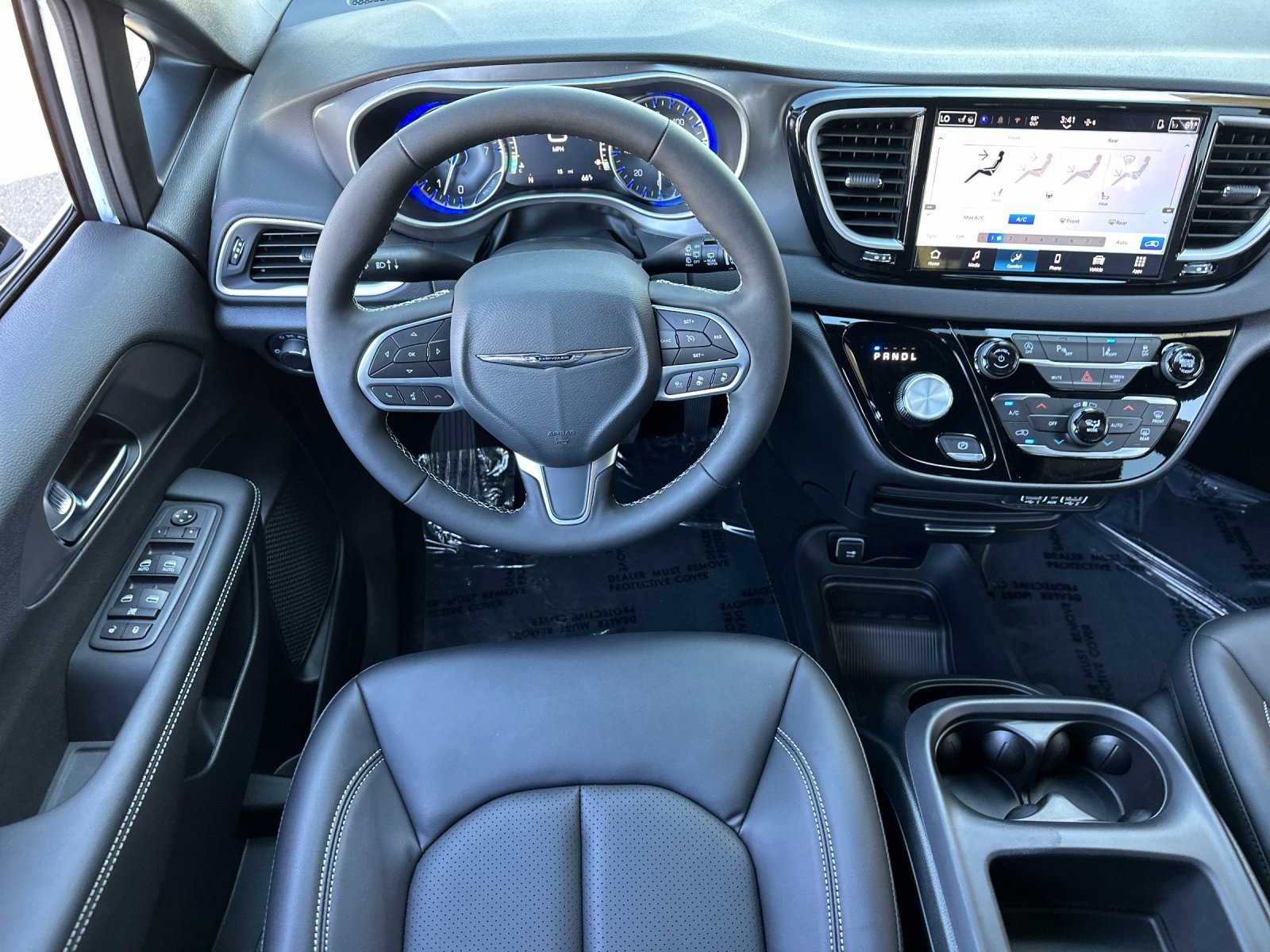 New 2025 Chrysler Voyager LX image 13