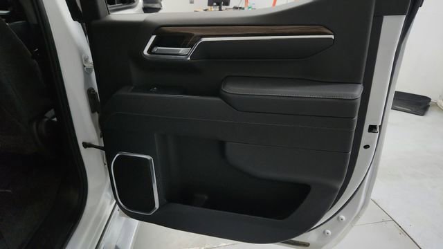 Used 2023 Chevrolet Silverado 1500 RST image 17