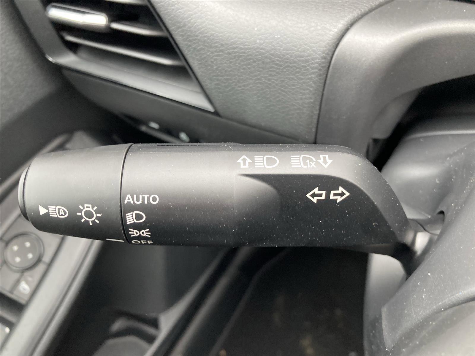 New 2026 Nissan Sentra SV w/ SV Convenience Package image 22