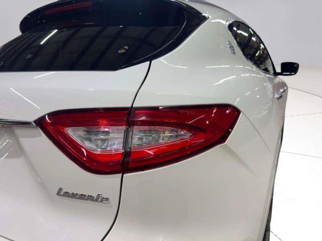Used 2017 Maserati Levante S AWD/4WD image 61