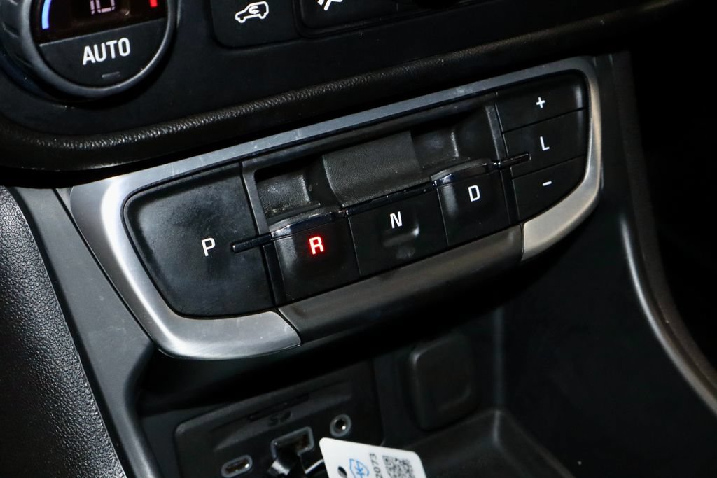 Used 2022 GMC Terrain SLE w/ Driver Convenience Package FWD image 33