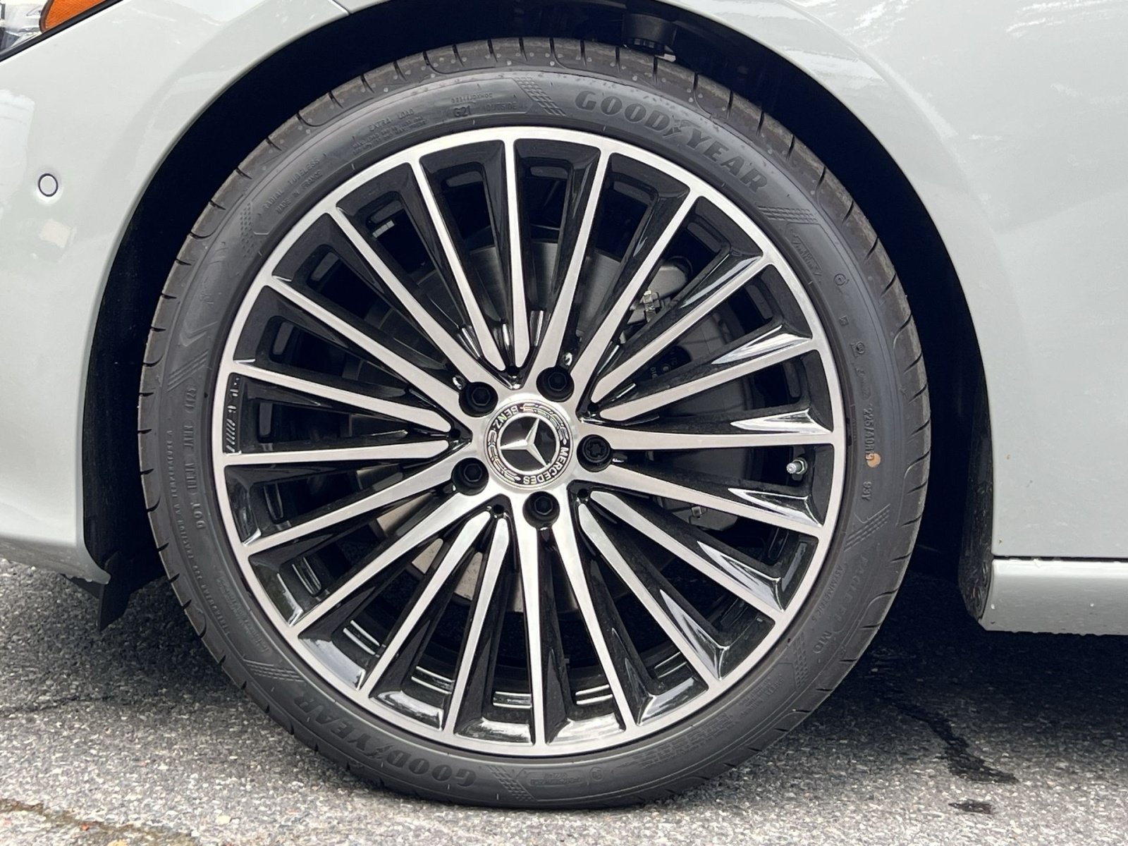 New 2026 Mercedes-Benz C 300 4MATIC Sedan image 17