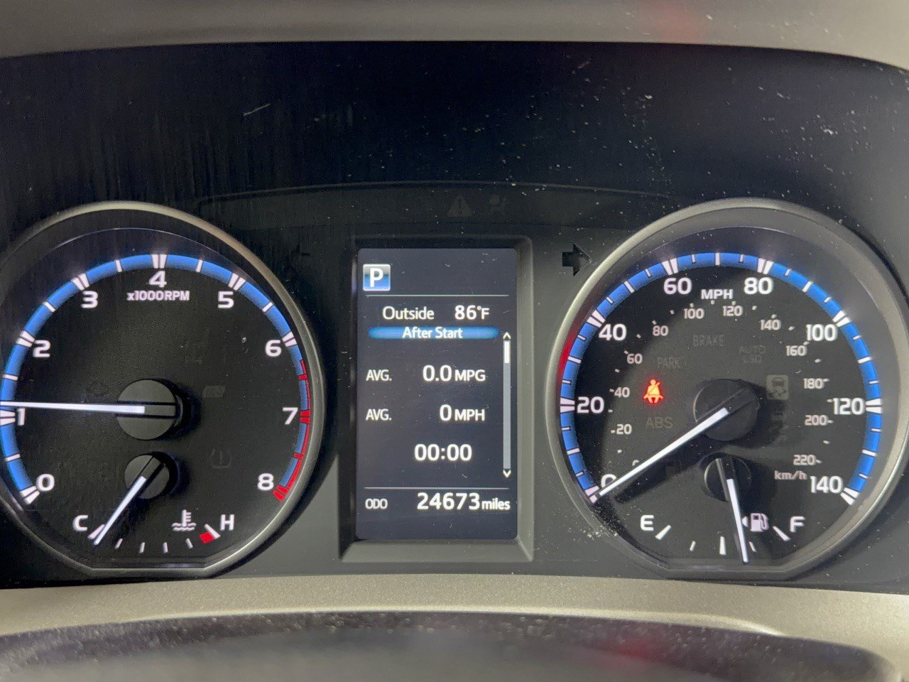 Used 2018 Toyota RAV4 LE FWD image 26