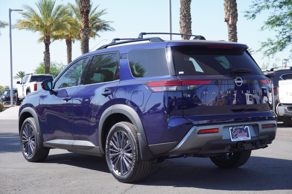 New 2026 Nissan Pathfinder SL w/ SL Premium Package AWD/4WD image 3