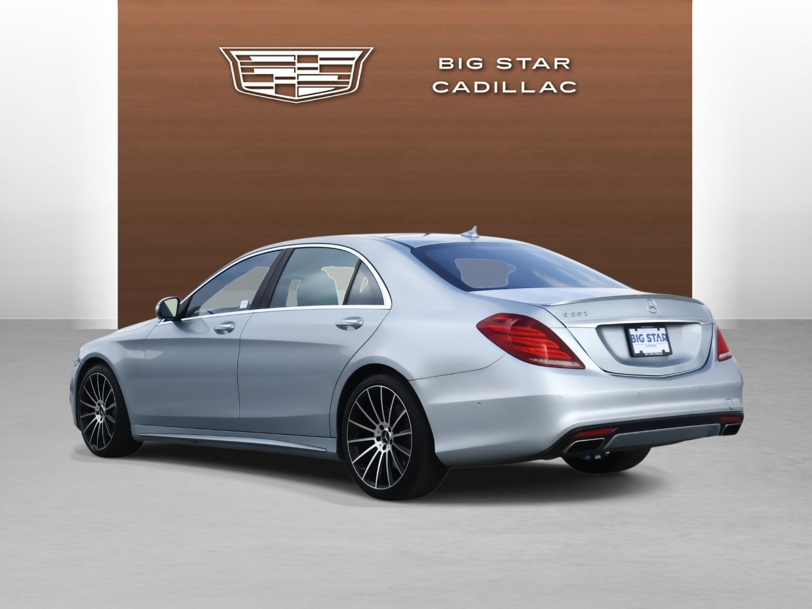 Used 2016 Mercedes-Benz S 550 Sedan image 3