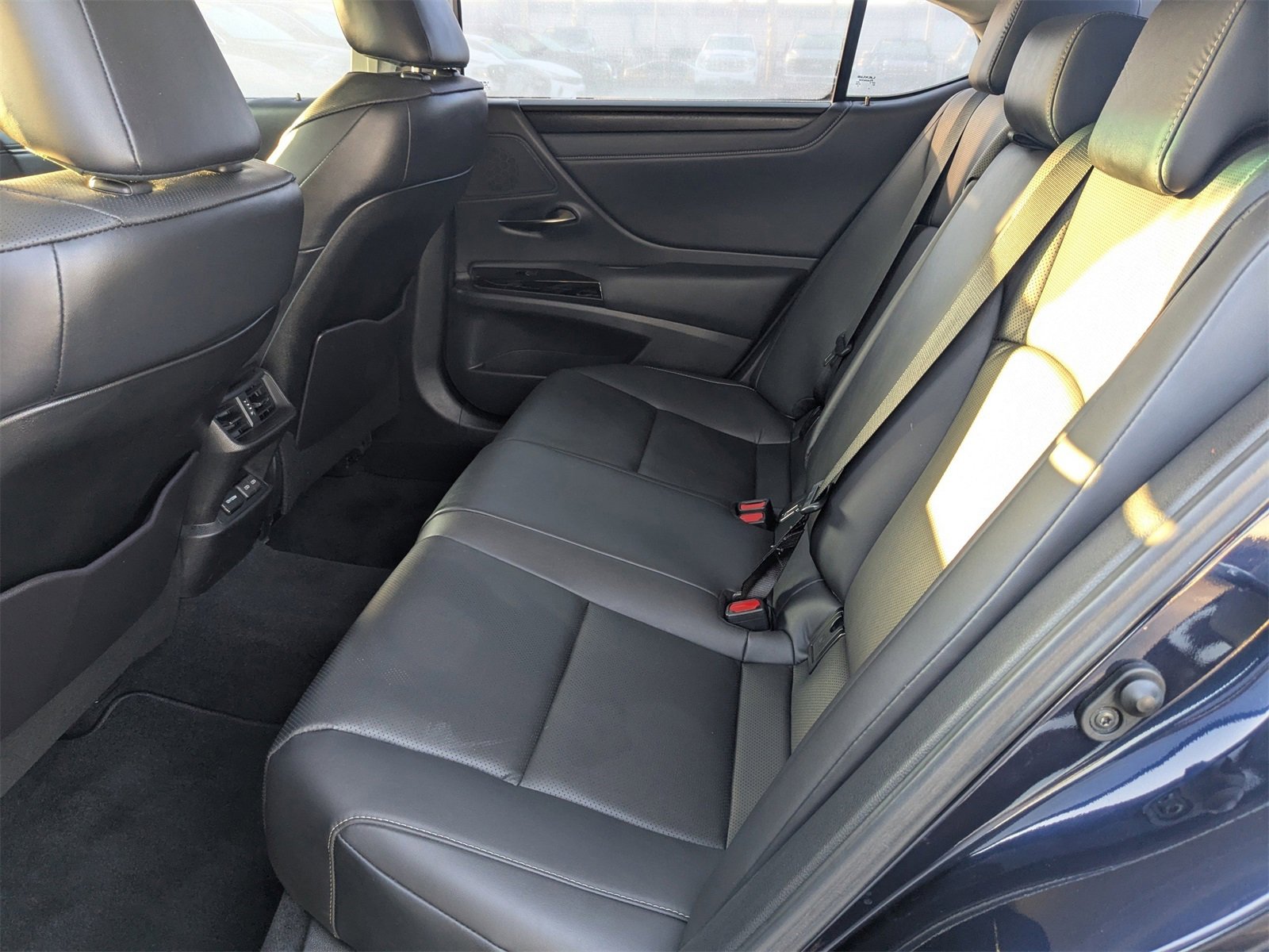 Used 2023 Lexus ES 350 w/ Premium Package image 12