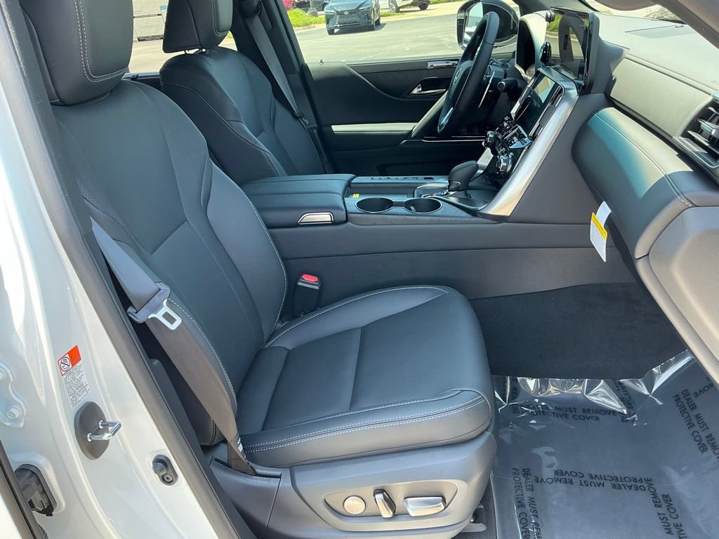 New 2026 Lexus LX 700h Luxury w/ Appearance Package AWD/4WD image 21