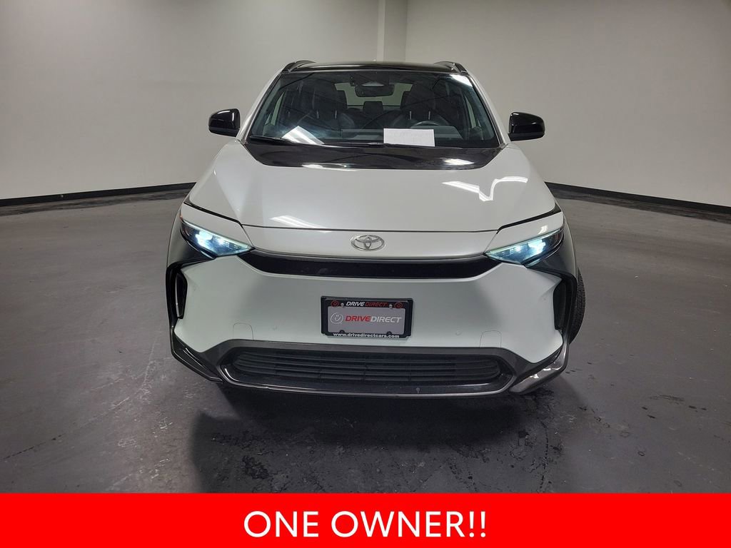 Used 2023 Toyota bZ4X XLE w/ Weather Package image 3
