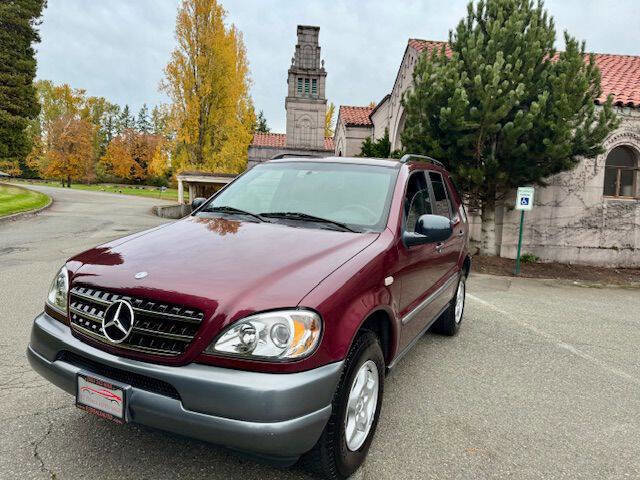 Used 1998 Mercedes-Benz ML 320 4MATIC image 2