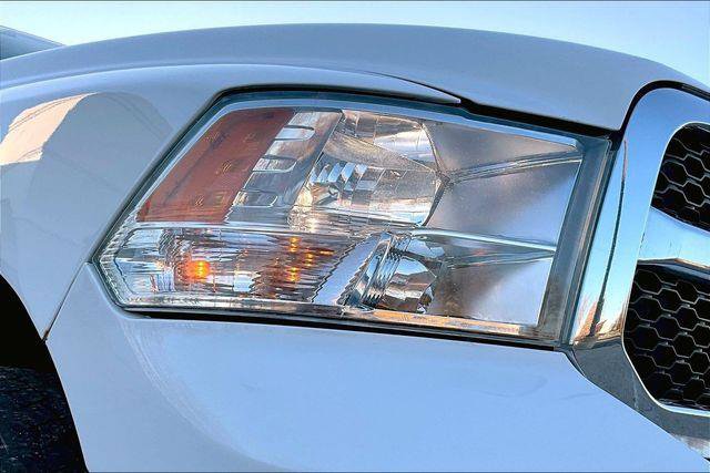 Used 2017 RAM 1500 ST w/ SXT Appearance Group image 31