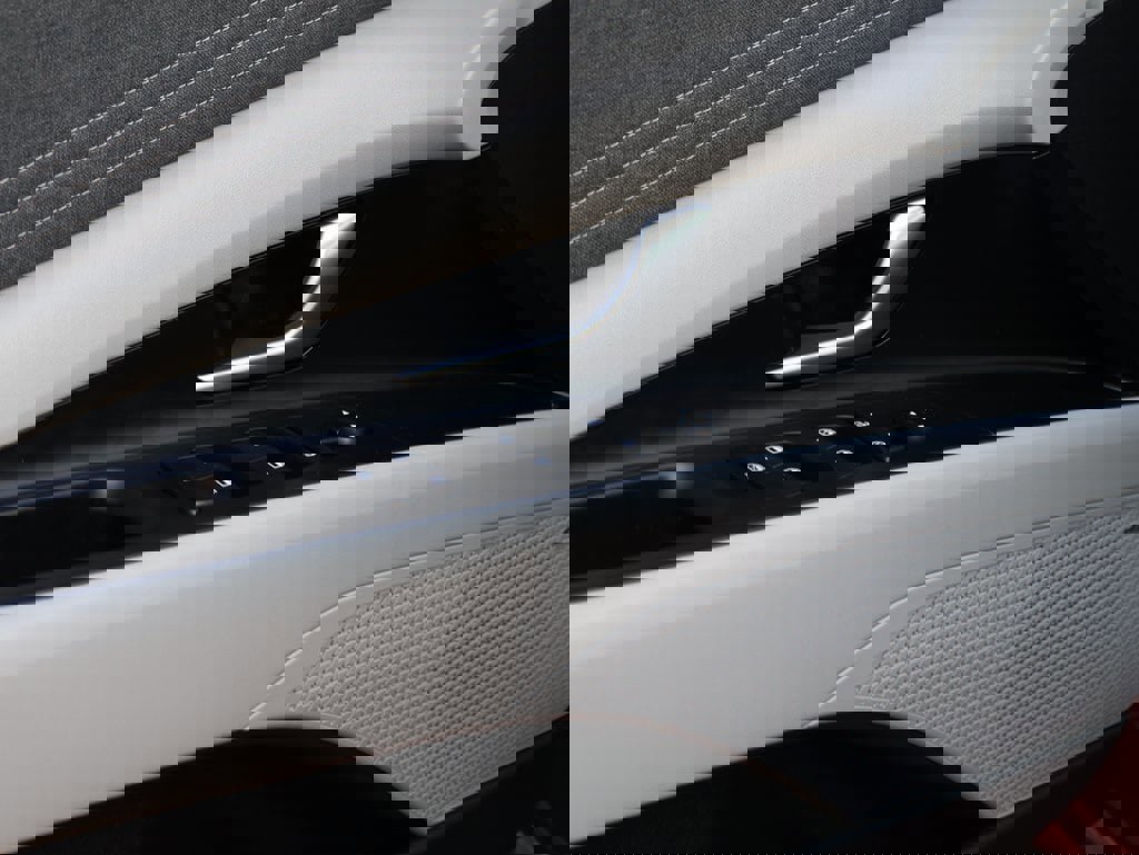 Certified 2022 Hyundai Elantra Limited image 22