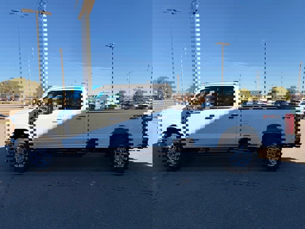 New 2026 Ford F250 XLT w/ FX4 Off-Road Package image 11
