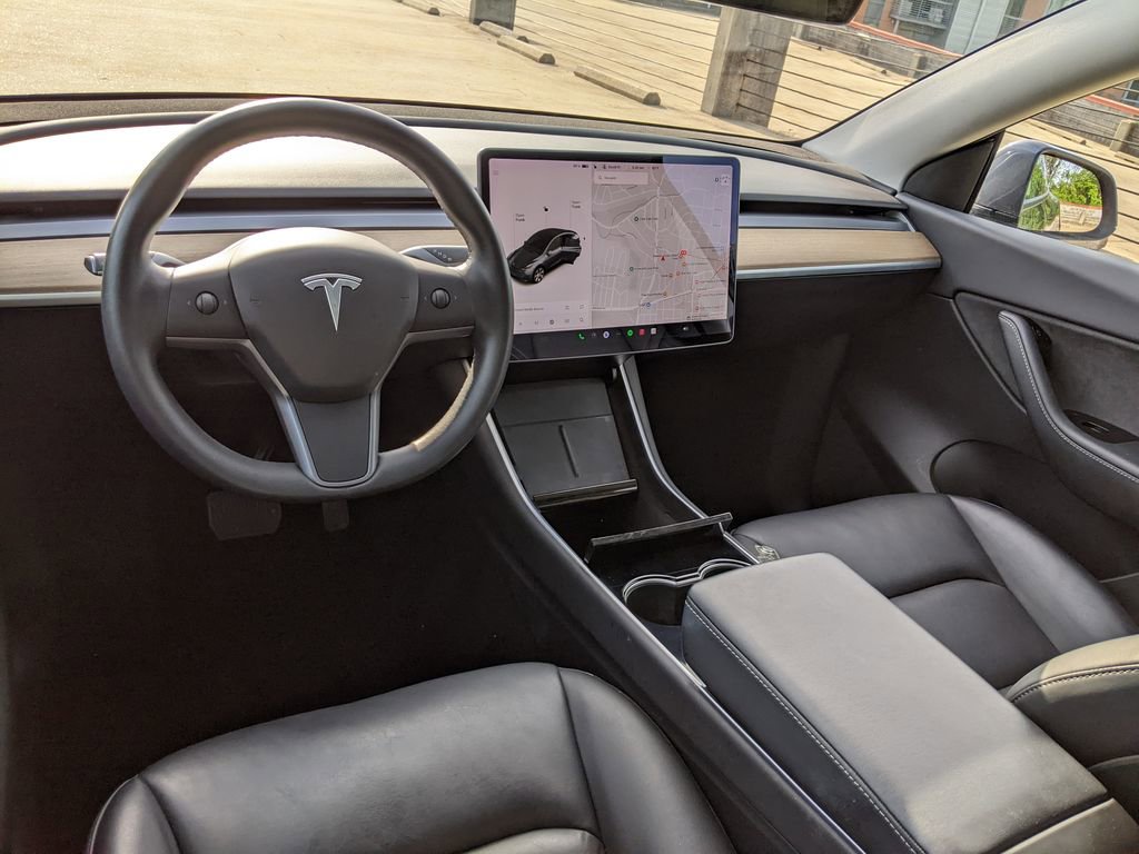 Used 2020 Tesla Model Y Long Range image 12
