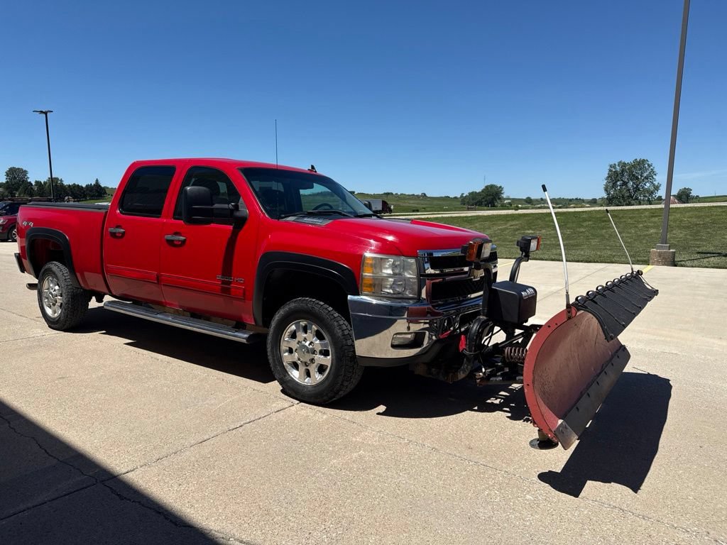 Used 2013 Chevrolet Silverado 3500 LT w/ Interior Plus Package AWD/4WD image 2