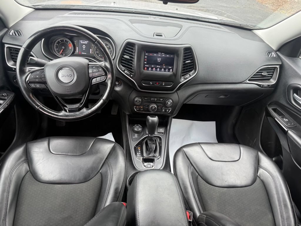 Used 2021 Jeep Cherokee Latitude Plus AWD/4WD image 39