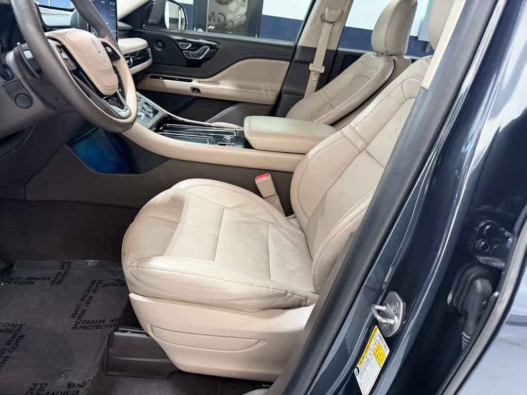 Used 2021 Lincoln Aviator Reserve w/ Elements Package Plus AWD/4WD image 30