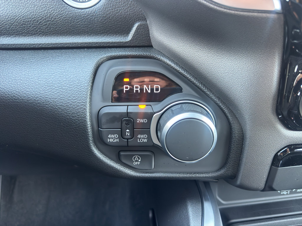 New 2026 RAM 1500 Express AWD/4WD image 16