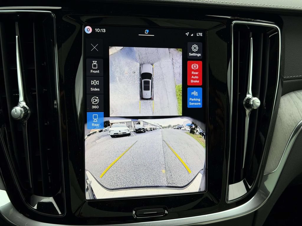 New 2026 Volvo V60 B5 Cross Country Ultra w/ Protection Package Premier AWD/4WD image 4
