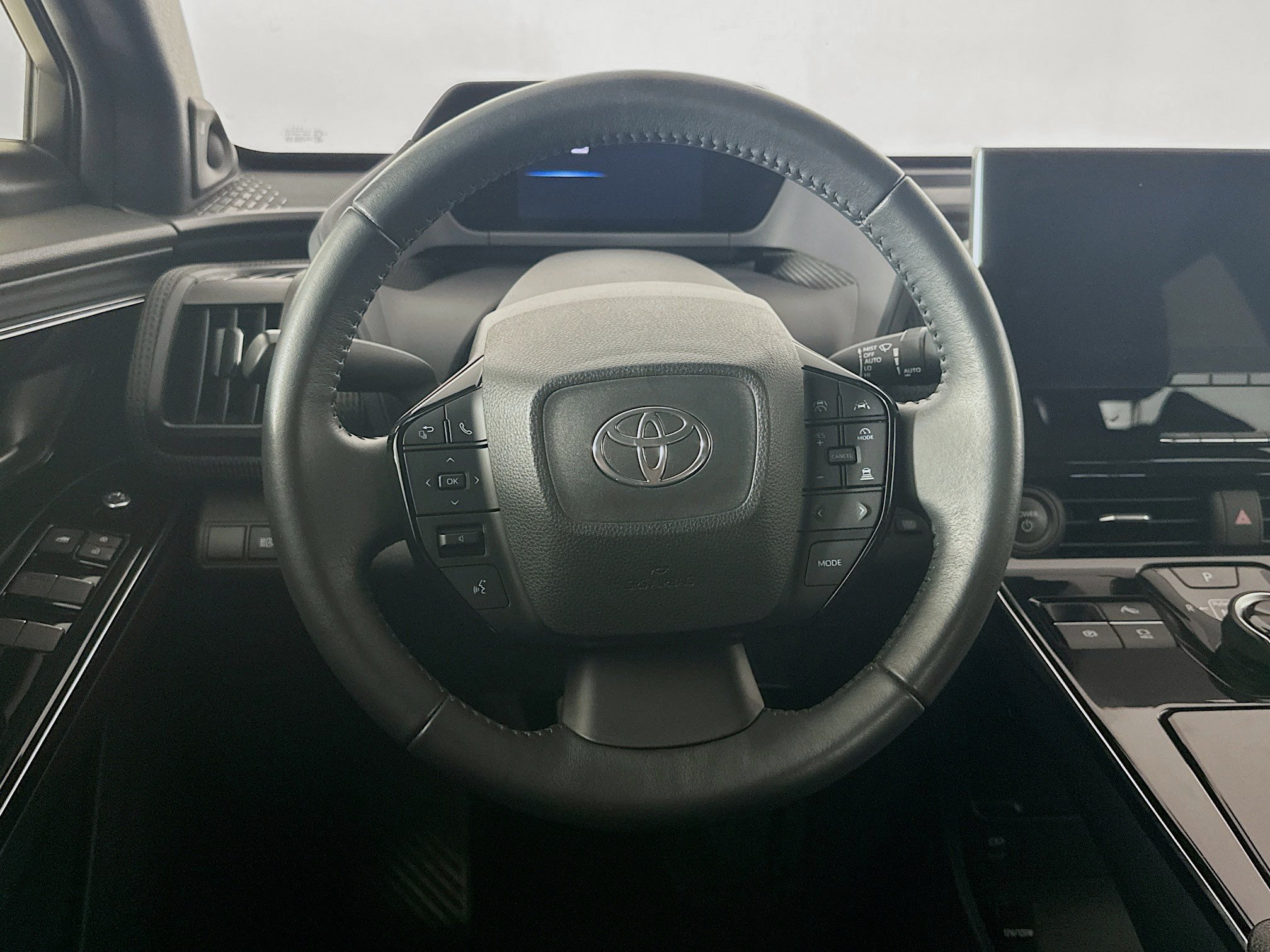 Used 2023 Toyota bZ4X AWD w/ Weather Package image 18