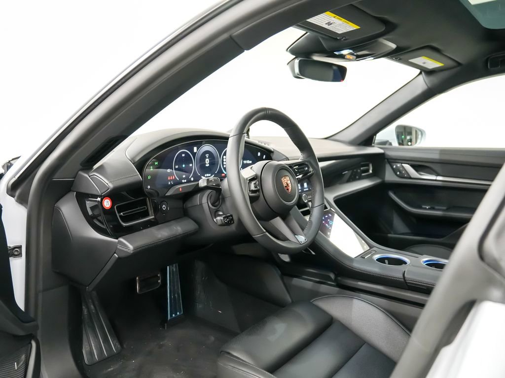 New 2026 Porsche Taycan image 4