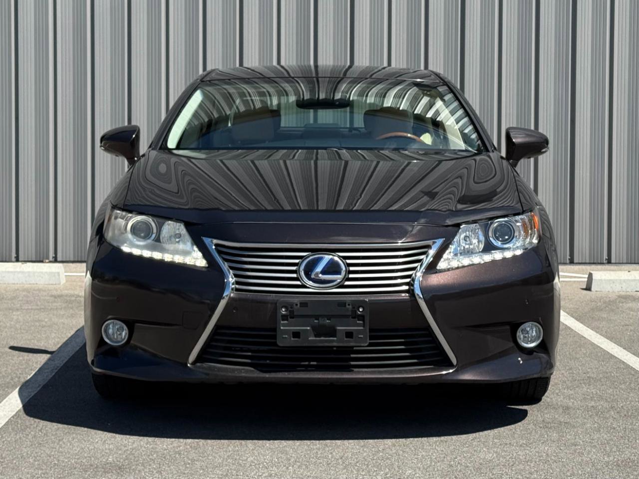 Used 2013 Lexus ES 300h w/ Luxury Pkg image 2