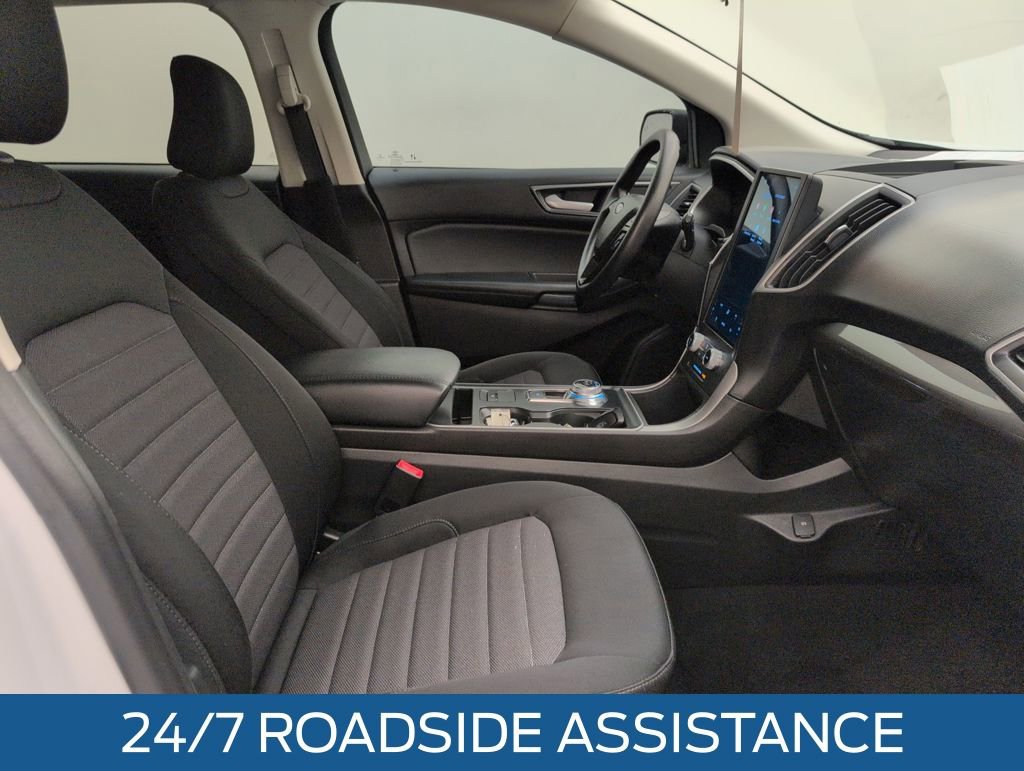 Certified 2021 Ford Edge SE image 14