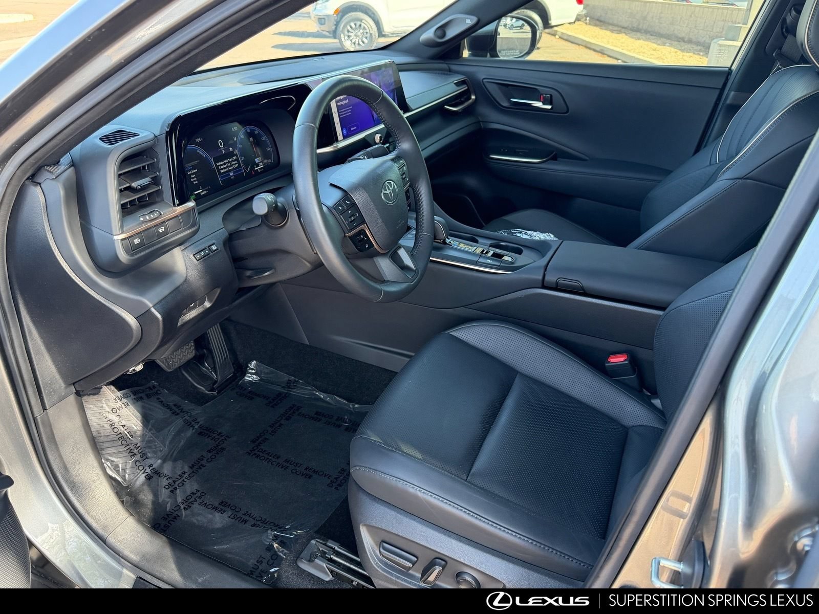 Used 2023 Toyota Crown Platinum AWD/4WD image 11