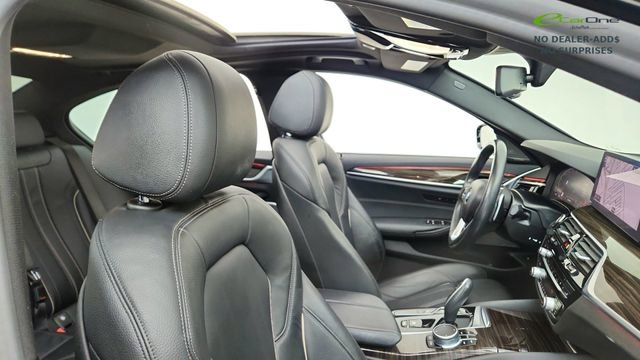 Used 2021 BMW 530i w/ Premium Package RWD image 21